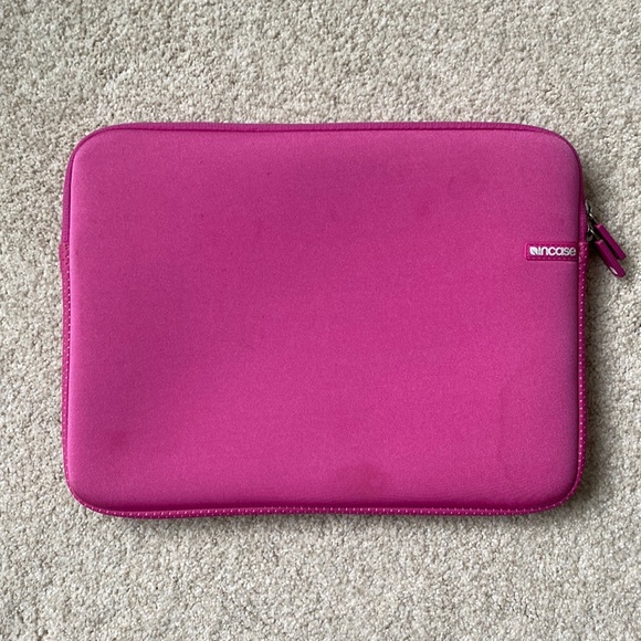 Incase Laptop Case - Picture 1 of 7